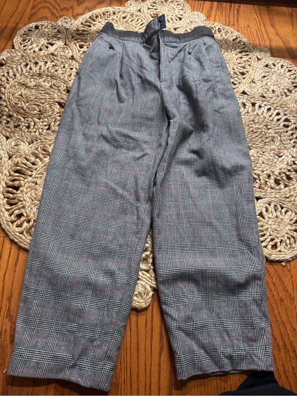 Vintage 100% wool plaidWomen's Ankle Pants - Size 10